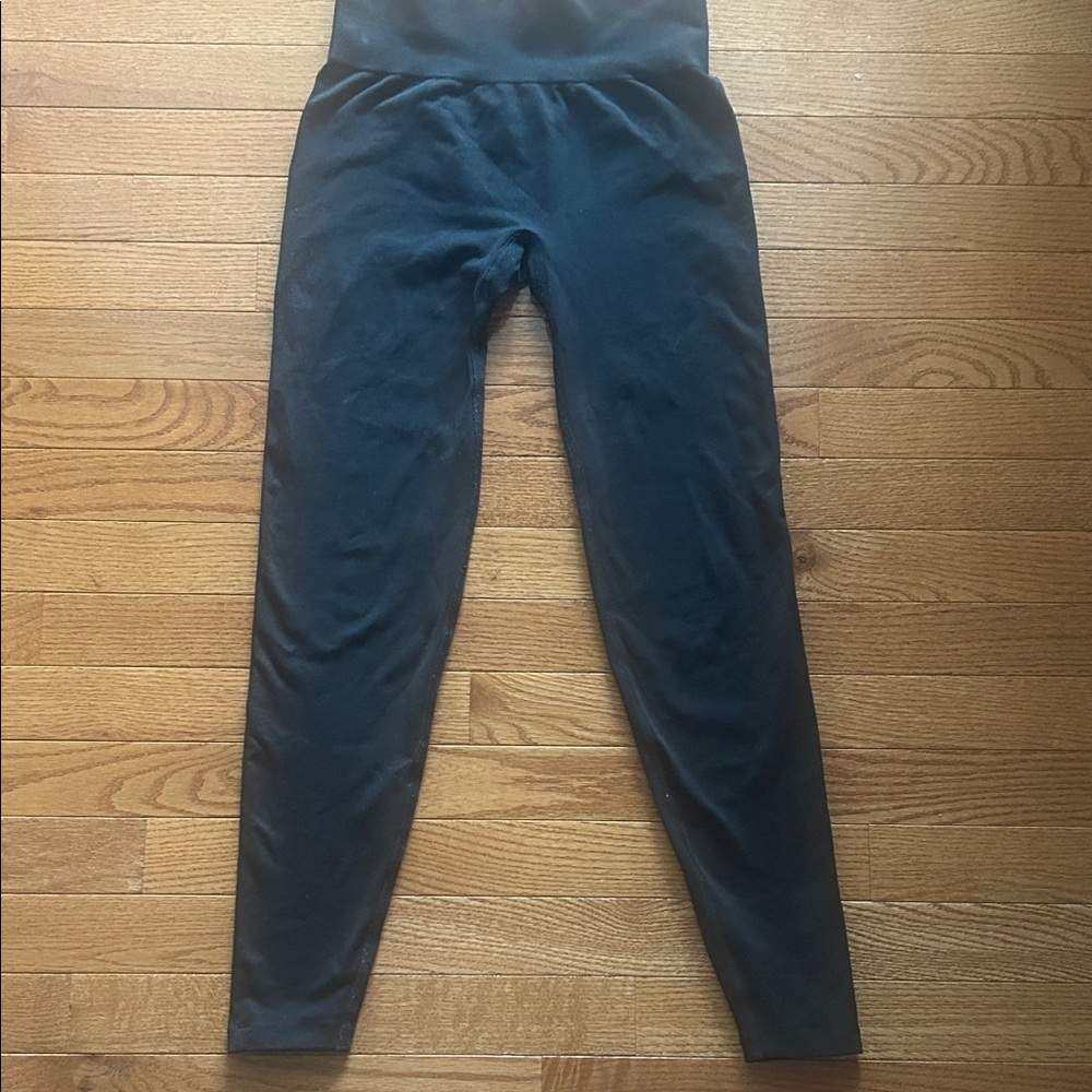 PINK Victoria's Secret Classic Black Leggings